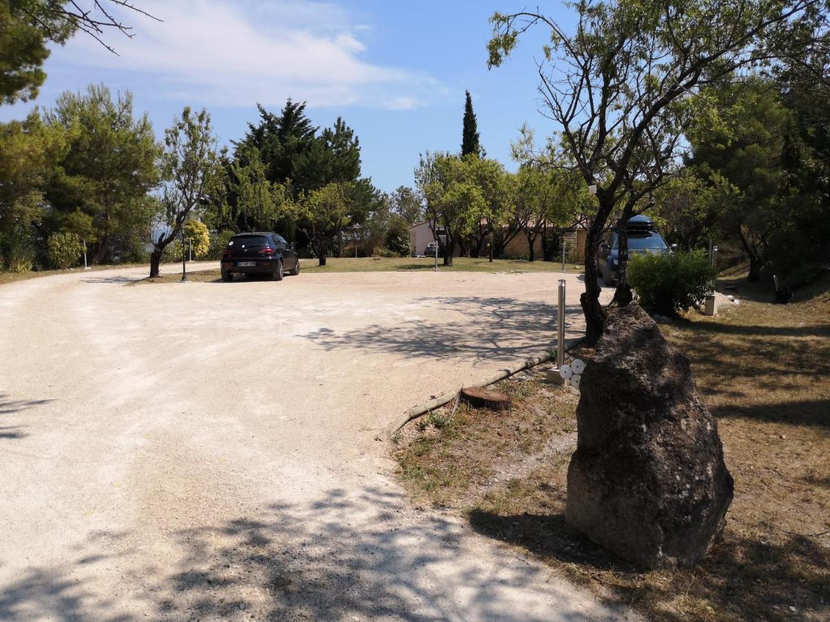 La Bastide Du Limon Aparthotel Mormoiron Exterior photo