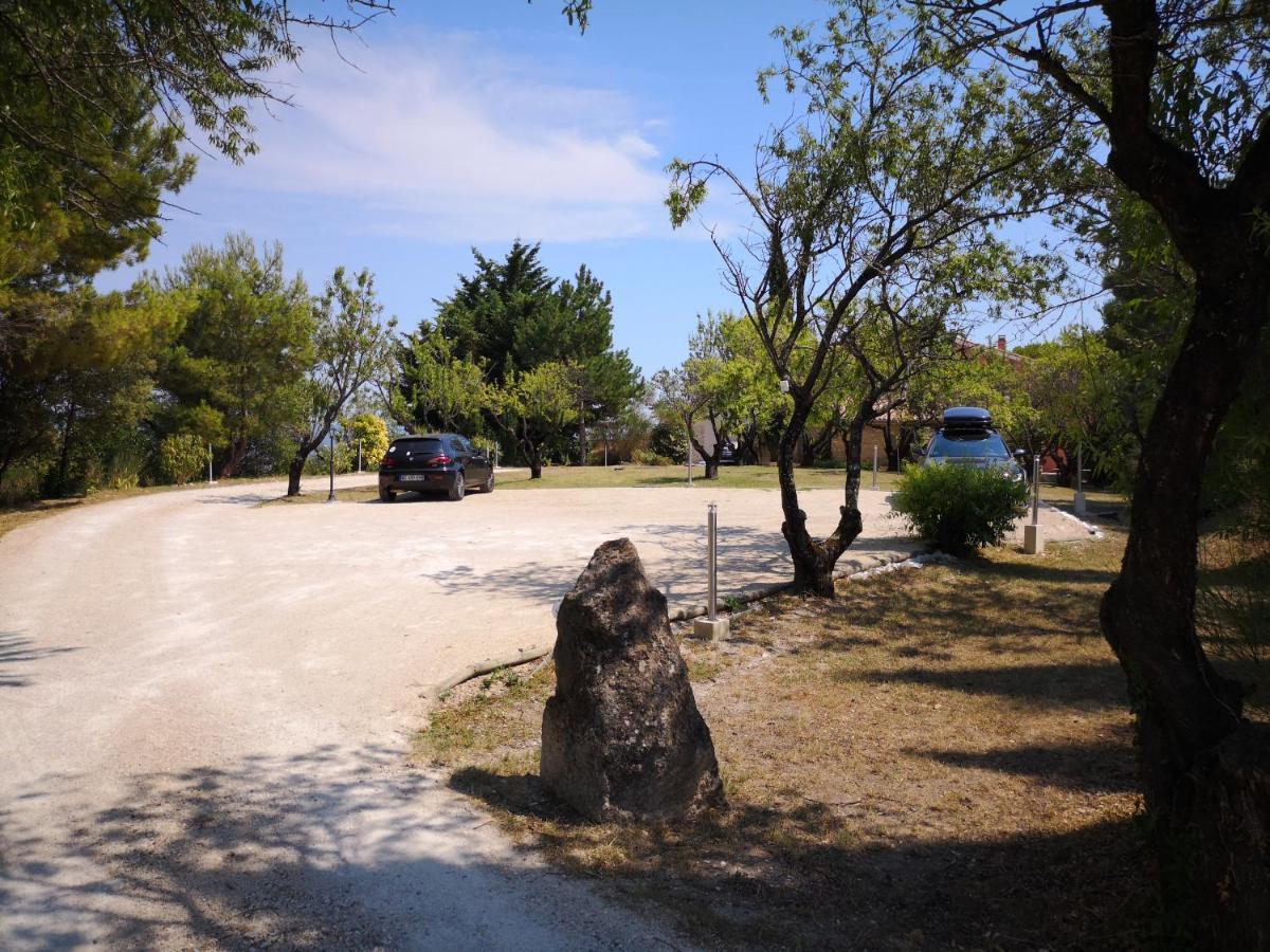 La Bastide Du Limon Aparthotel Mormoiron Exterior photo